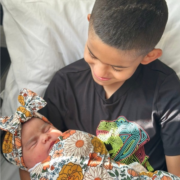 Meet your Posher, Stephanie aka DJ Drop! - Picture 6 of 13